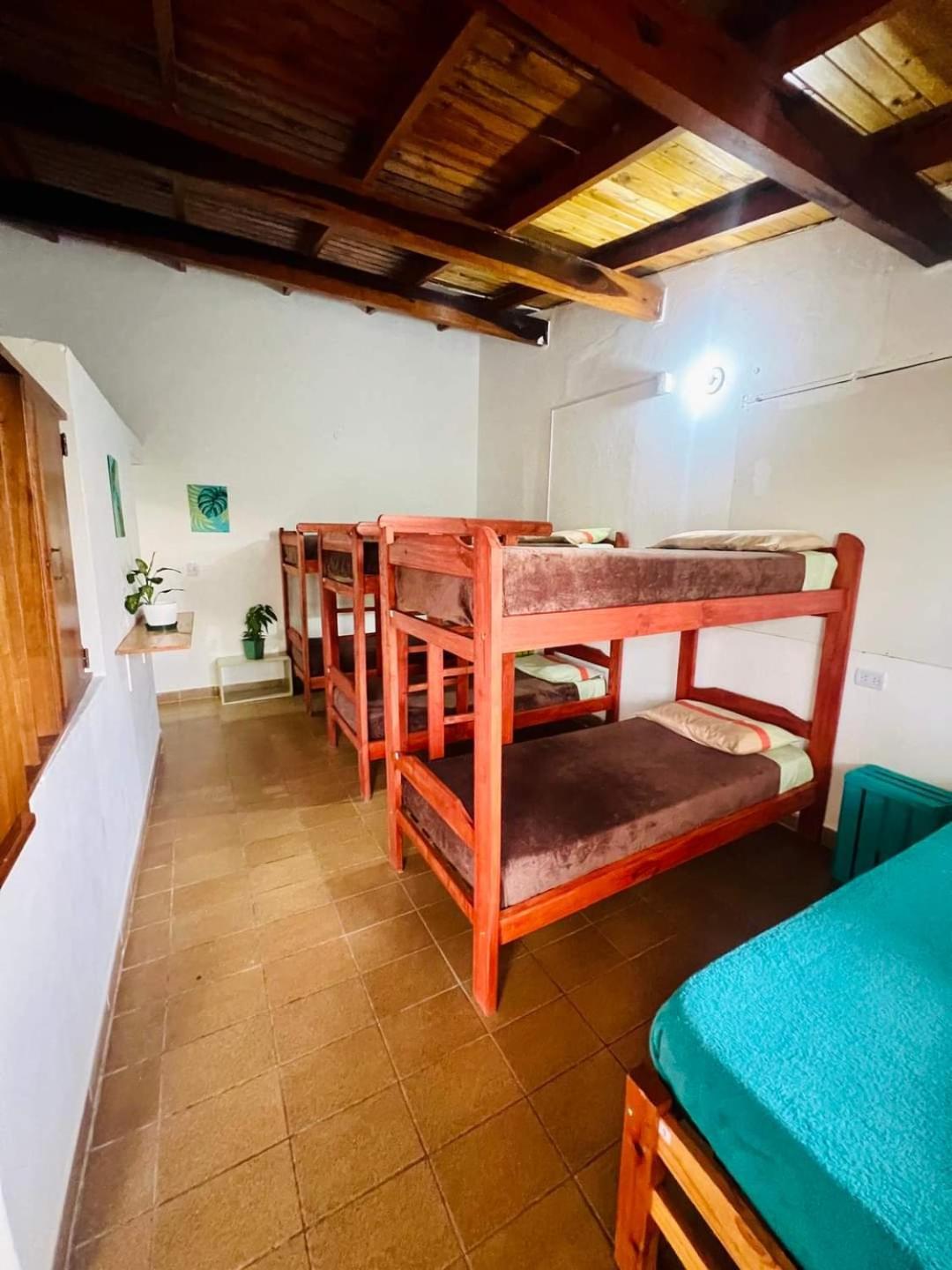 Benteveo Hostel Iguazu Puerto Iguazú Buitenkant foto